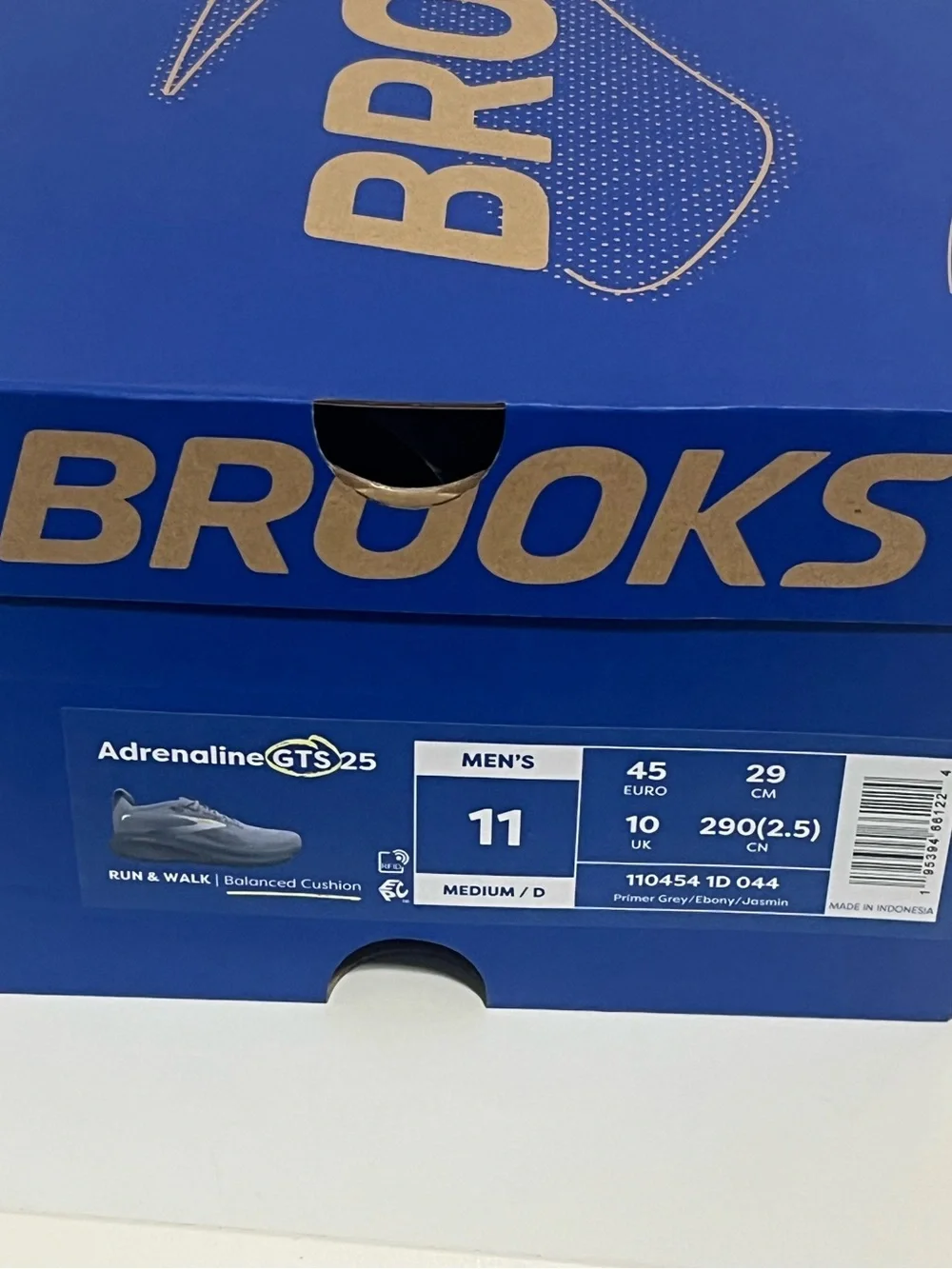 Brooks sturdy shoes